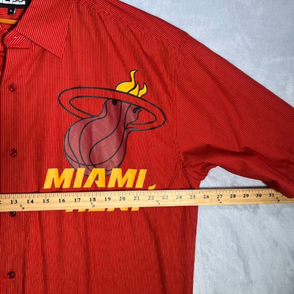 Miami Heat Shirt Mens XL Red Striped Short Sleeve Button Down Logo NBA‎ - Picture 6 of 10